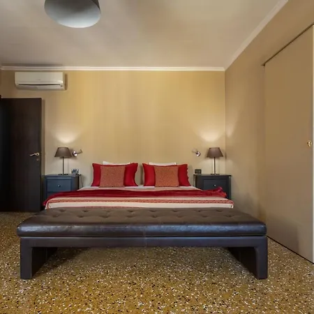 Centrale Venice Apartments - San Marco 3 Apartments-2