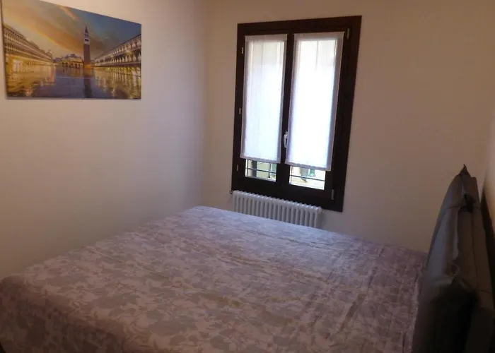 Casa Moderna A Due Passi Da Rialto